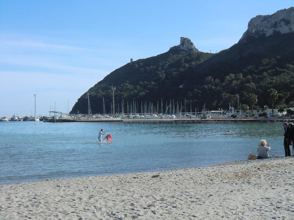 B&Beach Cagliari Guest House Εξωτερικό φωτογραφία