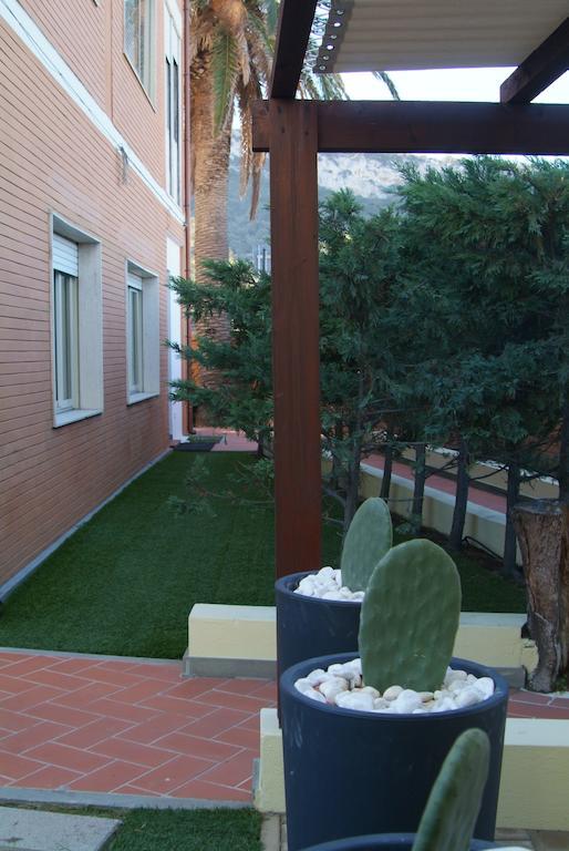 B&Beach Cagliari Guest House Εξωτερικό φωτογραφία