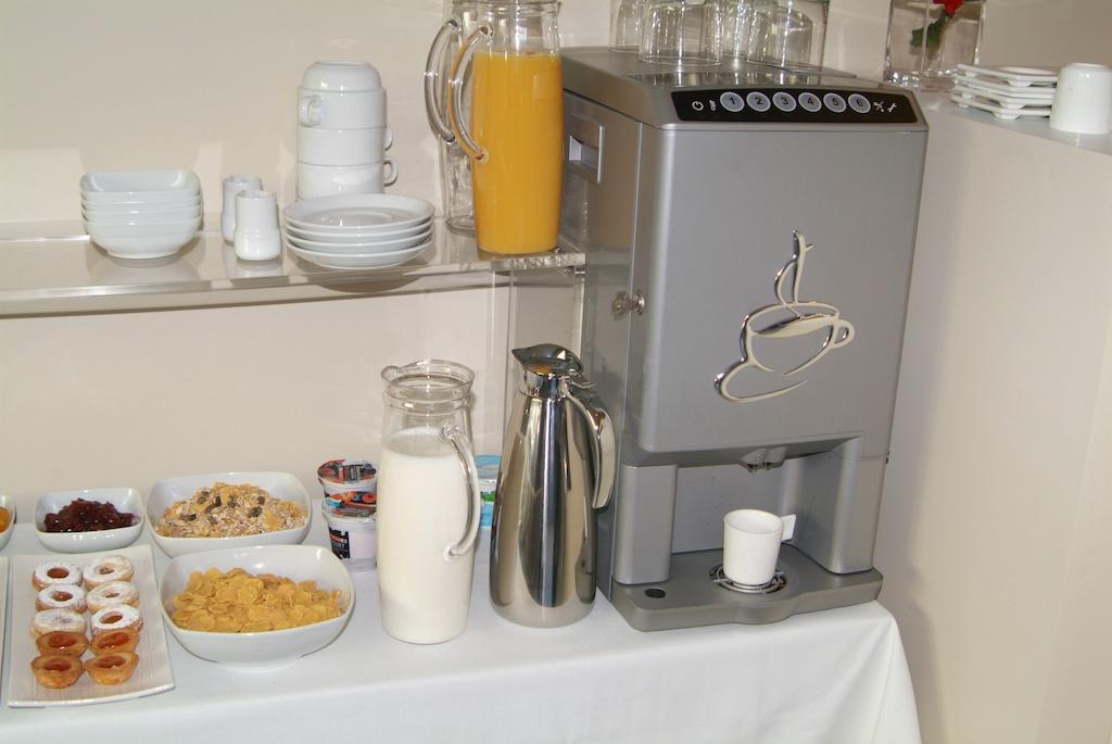 B&Beach Cagliari Guest House Εξωτερικό φωτογραφία